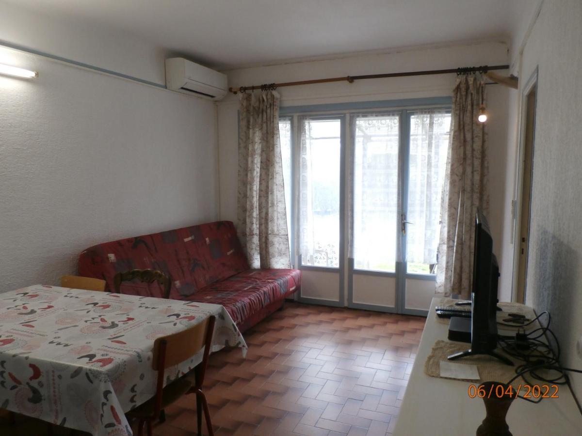 Ferienwohnung Location Dans Un Mas Avec Piscine Et Parking Argelès-sur-Mer Exterior foto